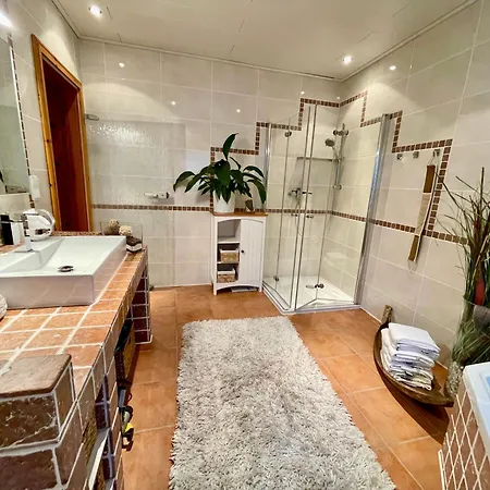 1000qm, Westerwaelder Landhaustraum Apartment